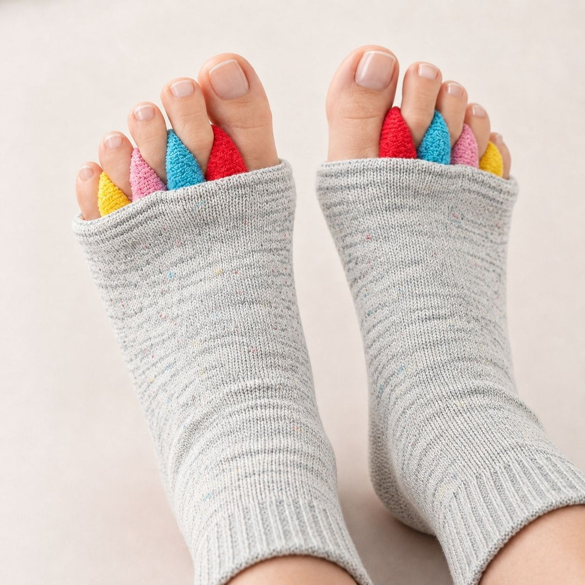 Relieva™ Toe Alignment Socks